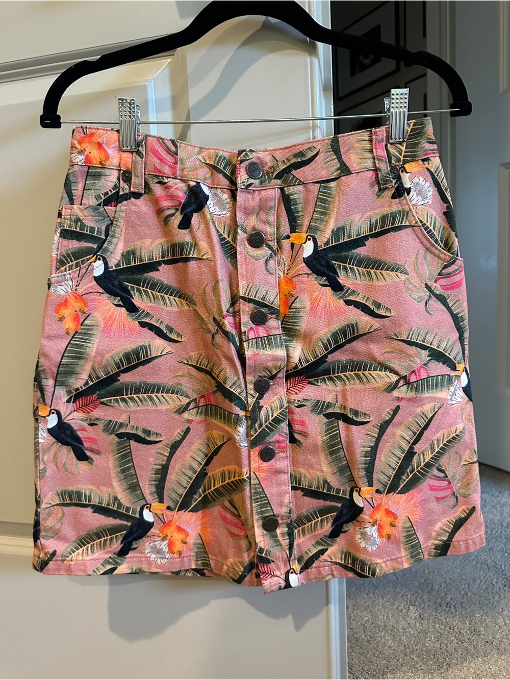 Women's farm Rio Pink Tropical Button-Front Shorts Skirt